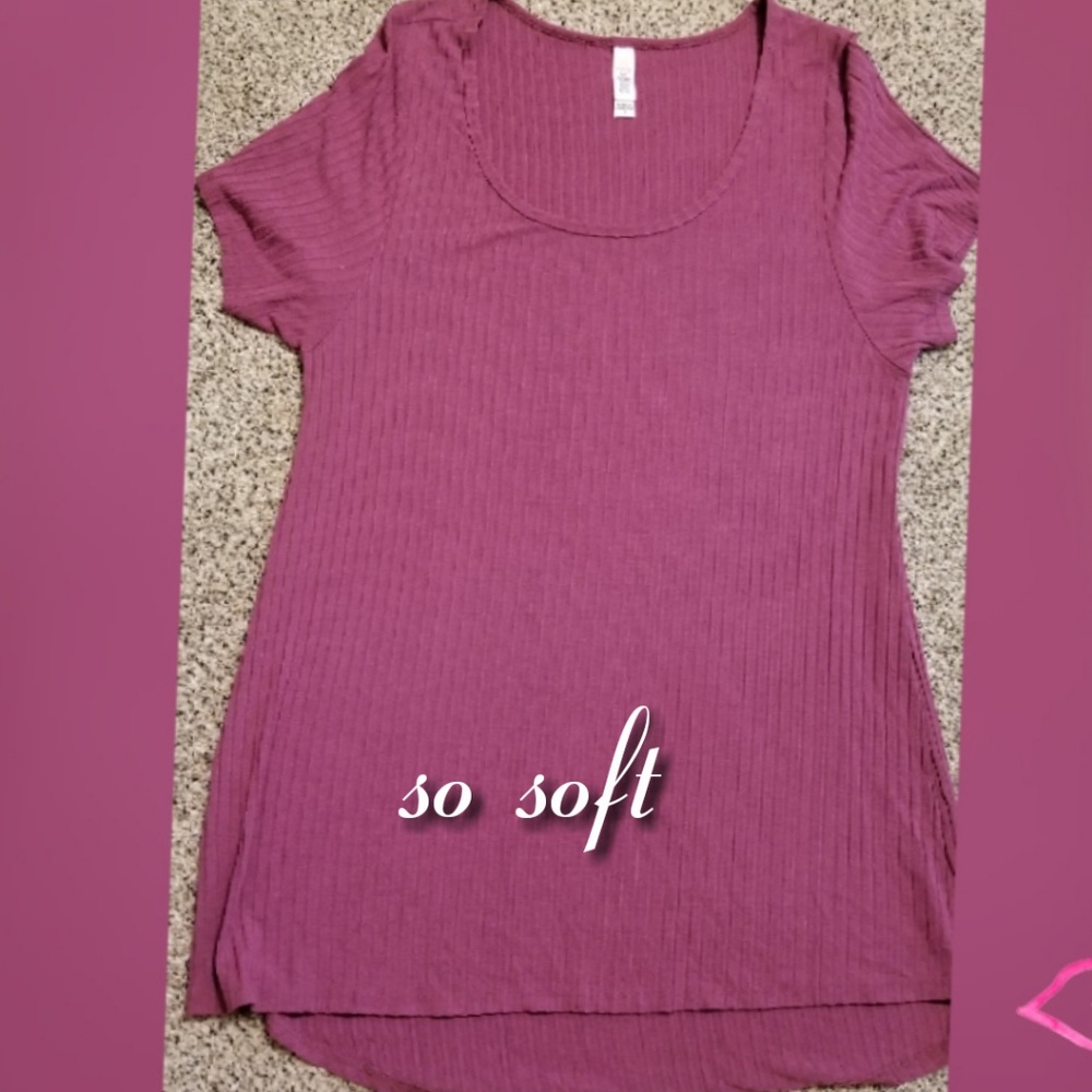 Lula Roe top